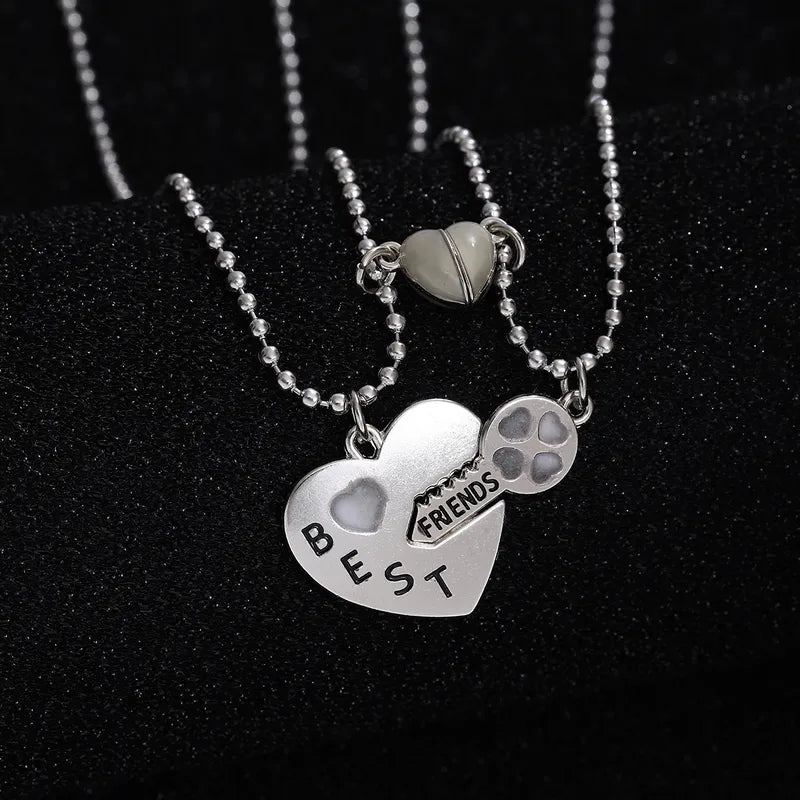 Set of 2 Friendship Necklaces Chains - Heart and Key - BFF Best Friends Forever - Pendant - Lovers Couple Silver Stainless Steel