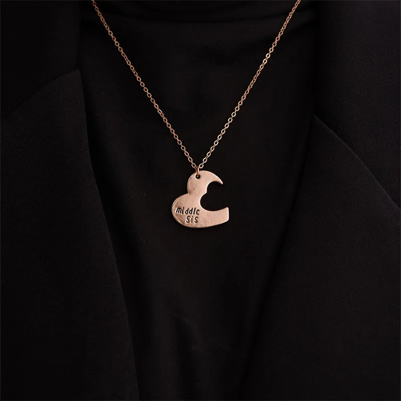 Lot de 3 Colliers - Soeurs - Ainée Cadette Benjamine - Famille Enfant Soeur Filles - Fantaisie - Pendentif Coeur Puzzle - Acier Inoxydable Plaqué Or