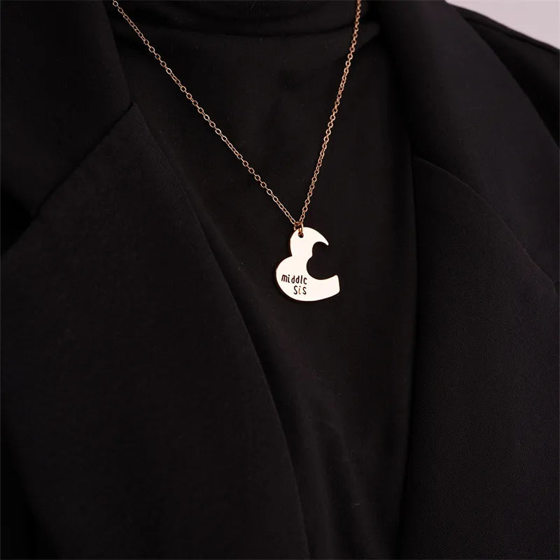 Lot de 3 Colliers - Soeurs - Ainée Cadette Benjamine - Famille Enfant Soeur Filles - Fantaisie - Pendentif Coeur Puzzle - Acier Inoxydable Plaqué Or