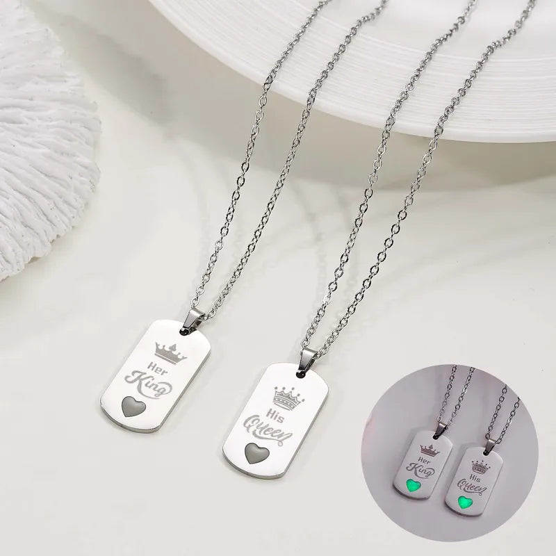 Lot de 2 Colliers D'amitié Couple - Roi Reine - Coeur Phosphorescent - BFF - Best Friends - Amoureux - Pendentif Chaine - Acier Inoxydable