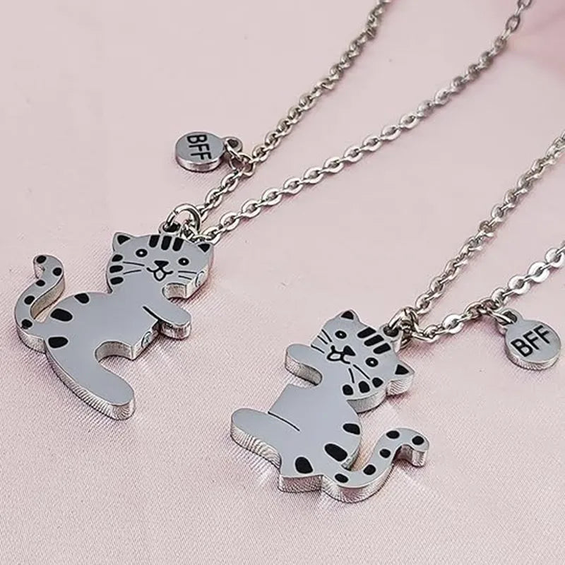 Set of 2 Friendship Necklaces Chains - Intertwined Cats - BFF Best Friends Forever - Pendant - Lovers Couple Silver Stainless Steel - Jewelry to share - Cat Lovers