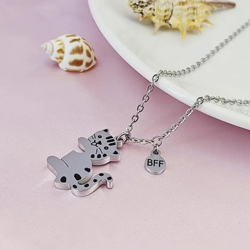 Set of 2 Friendship Necklaces Chains - Intertwined Cats - BFF Best Friends Forever - Pendant - Lovers Couple Silver Stainless Steel - Jewelry to share - Cat Lovers