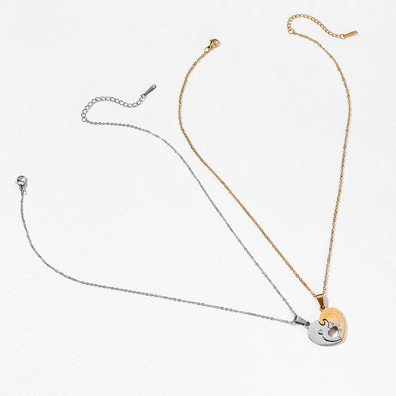 Lot de 2 Colliers - Coeur qui s’assemblent - BFF - Best Friends Forever - Amoureux Couple Amitié - Acier Inoxydable
