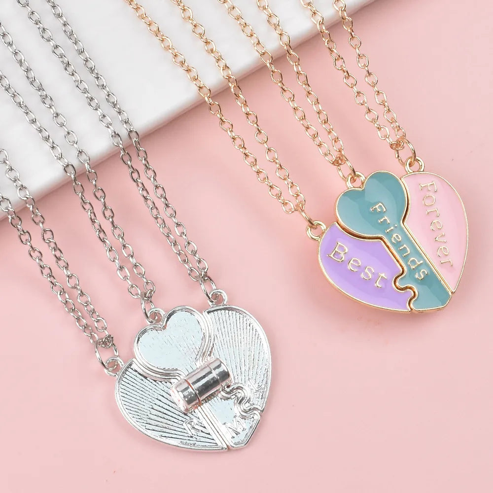 KINDER – Set mit 3 glitzernden Herz-Freundschaftsketten – BFF Best Friends Forever – Fantasy-Schmetterling – süßer magnetischer Anhänger