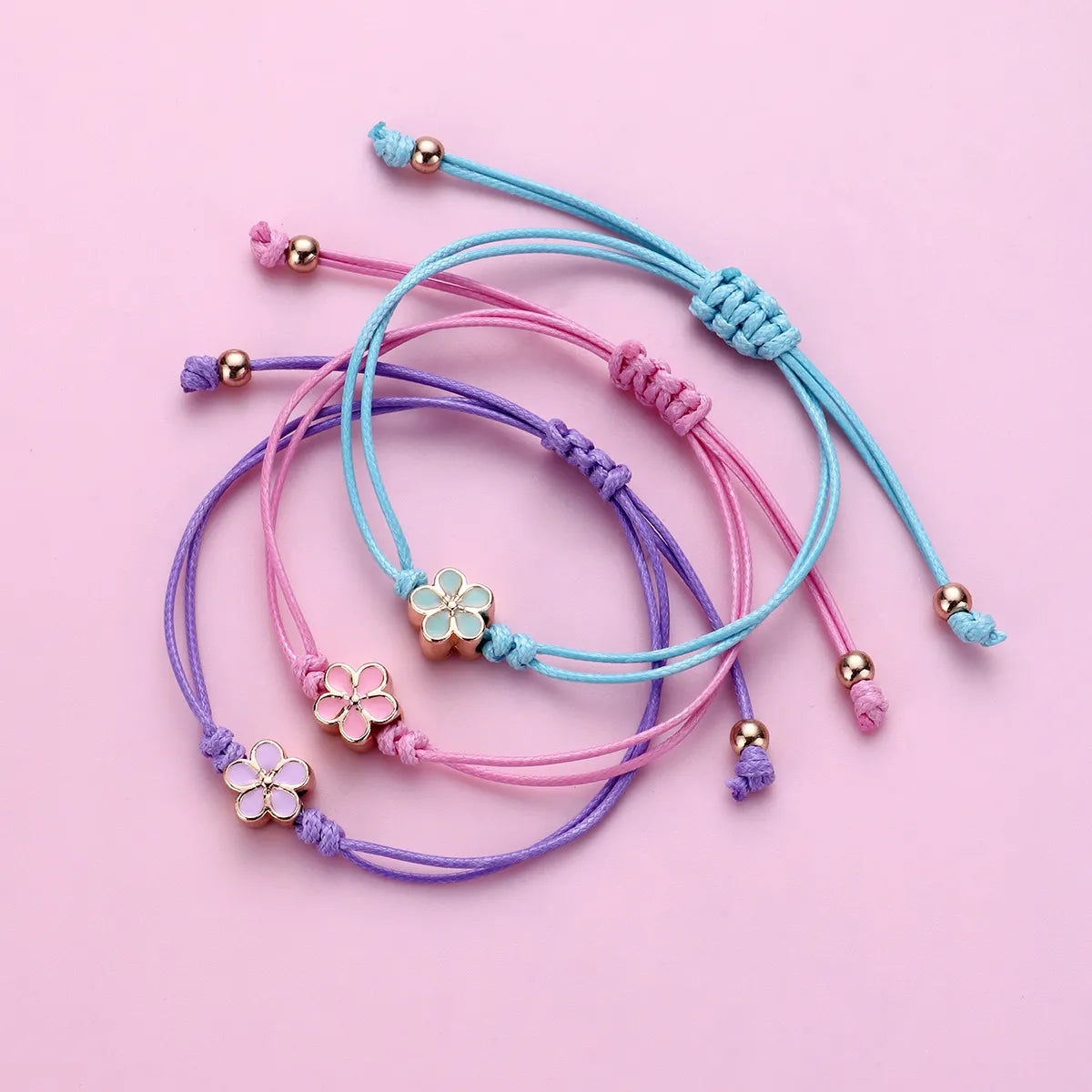 Lot de 3 Bracelets Cordon Réglable avec Carte - Petite Fleur Couleurs Pastels - Mignon