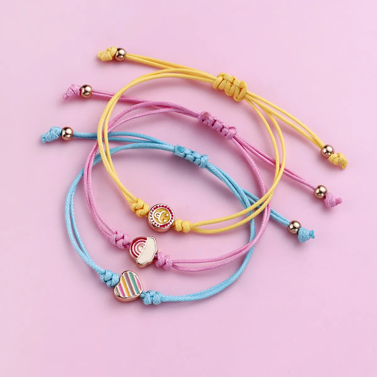 Lot de 3 Bracelets Cordon Réglable avec Carte - Smiley Coeur Arc en Ciel - Couleurs Pastels - Mignon