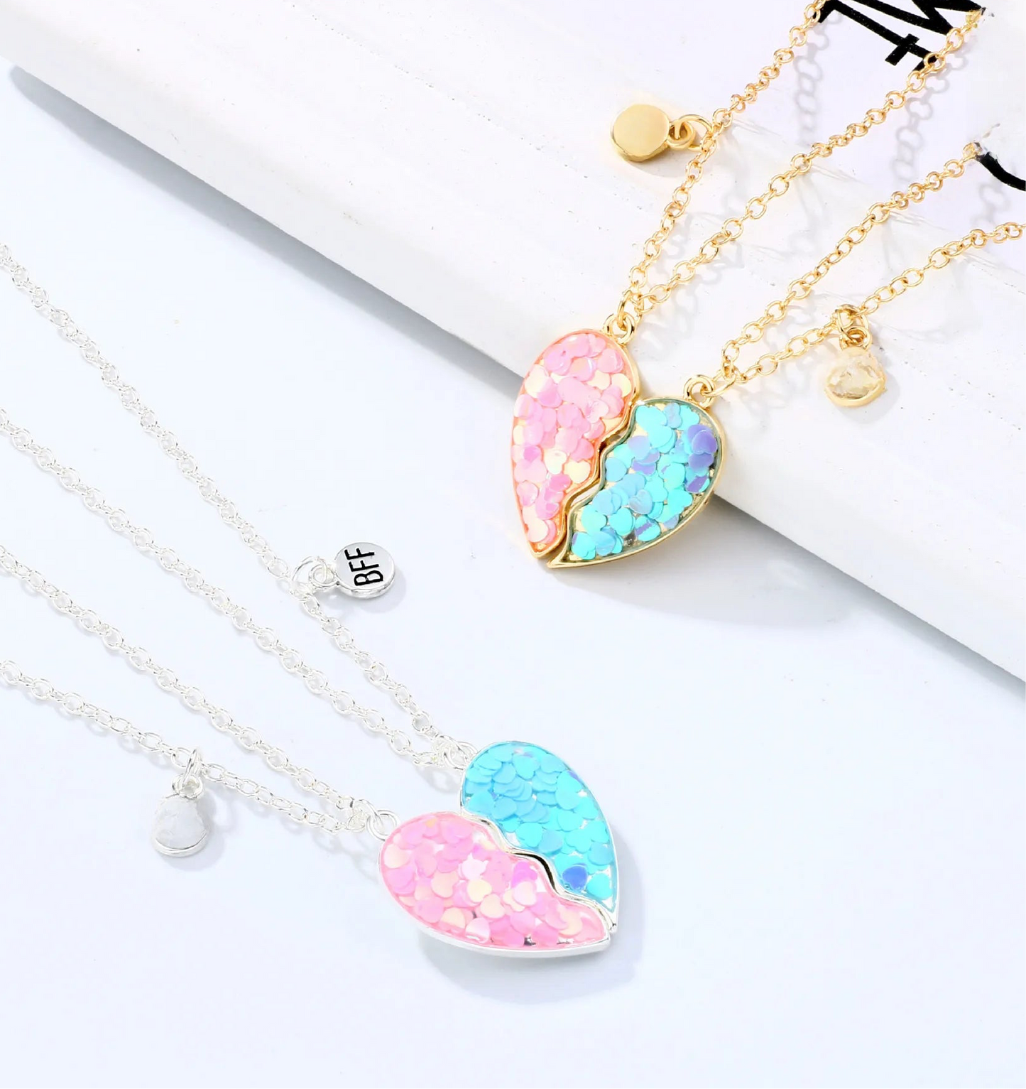 CHILDREN - Set of 2 Glitter Heart Friendship Necklace Chains - BFF Best Friends Forever - Fancy - Magnetic Pendant with Gold Chain