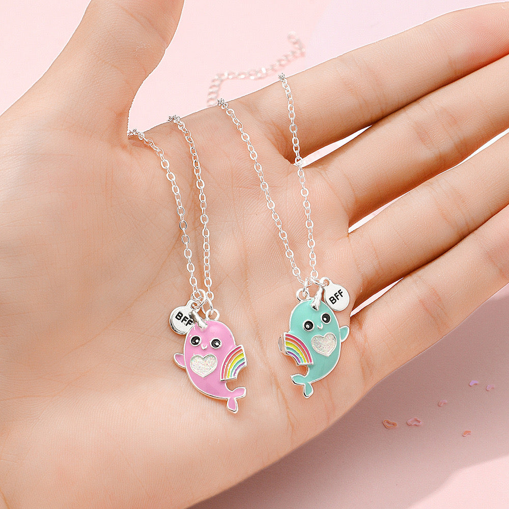 Lot de 2 Colliers D'amitié Aimanté - Baleines Arc en Ciel - BFF - Best Friends Forever - Fantaisie - Pendentif Aimanté - Amitié
