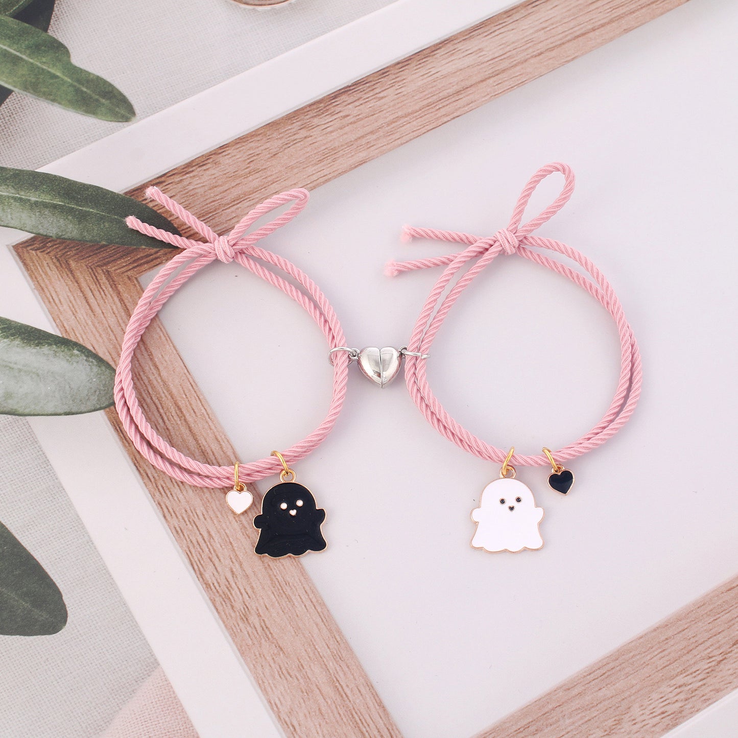 Lot de 2 Bracelets D'amitié Cordon Elastique - Petit Fantôme - BFF - Best Friends Forever - Fantaisie - Pendentif Aimanté Coeur