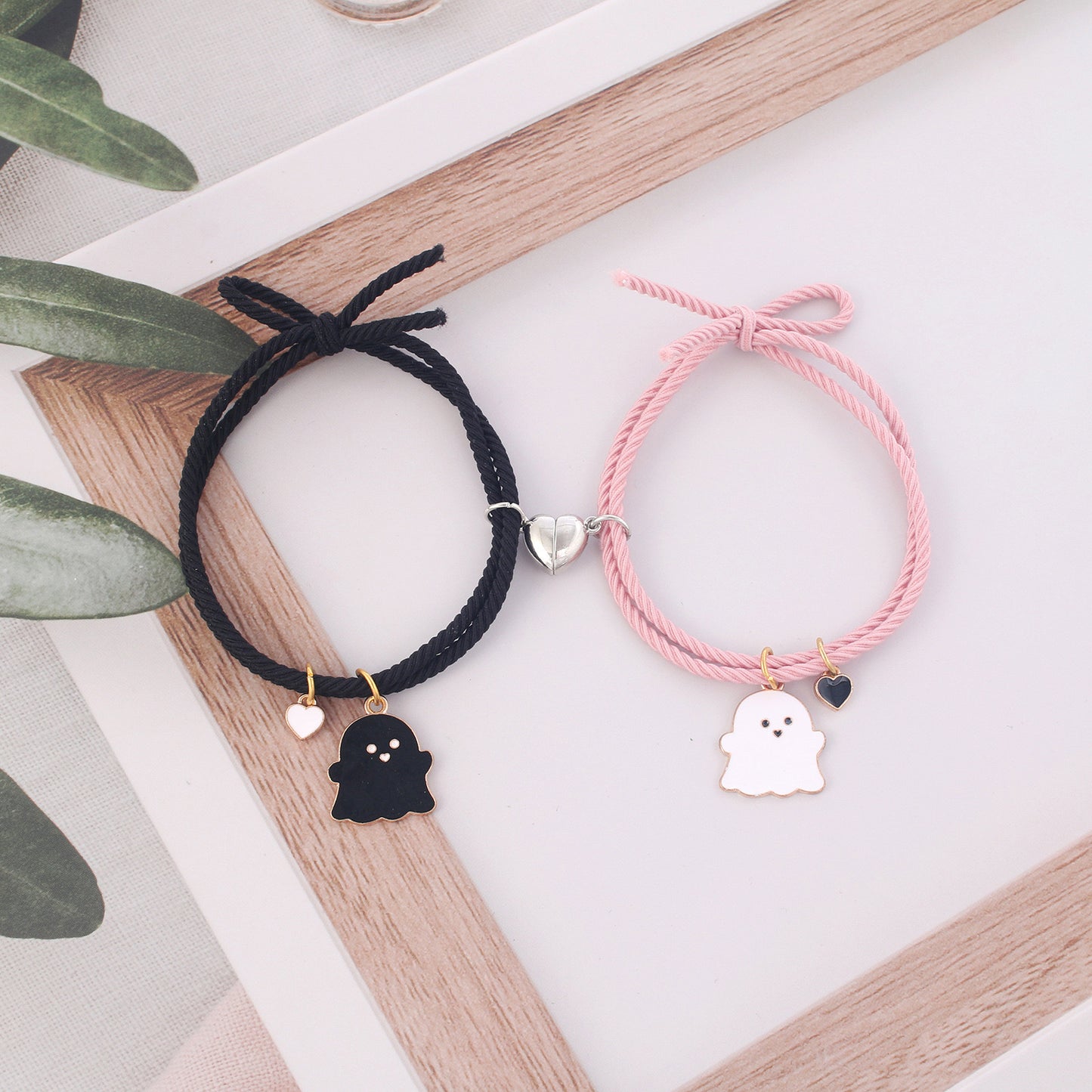 Lot de 2 Bracelets D'amitié Cordon Elastique - Petit Fantôme - BFF - Best Friends Forever - Fantaisie - Pendentif Aimanté Coeur