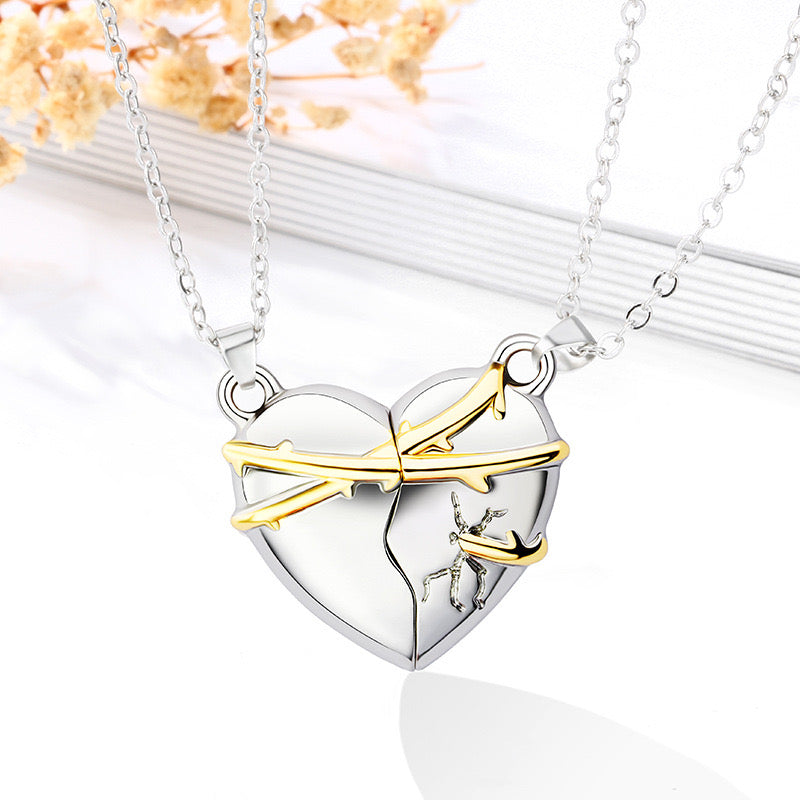 Set of 2 Friendship Necklace Chains - Heart - BFF Best Friends Forever - Magnetic Pendant - Lovers Couple Silver