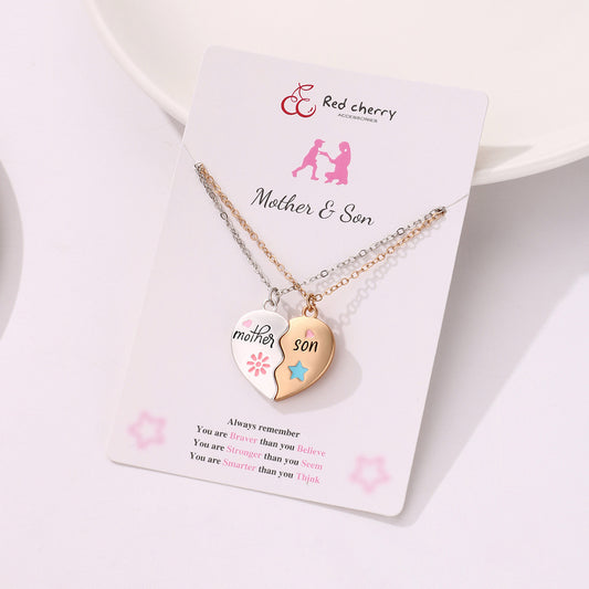 Lot de 2 Colliers Mère Fils avec Carte - Famille Parents Enfant - Maman Garçon - Pendentif Coeur Aimanté
