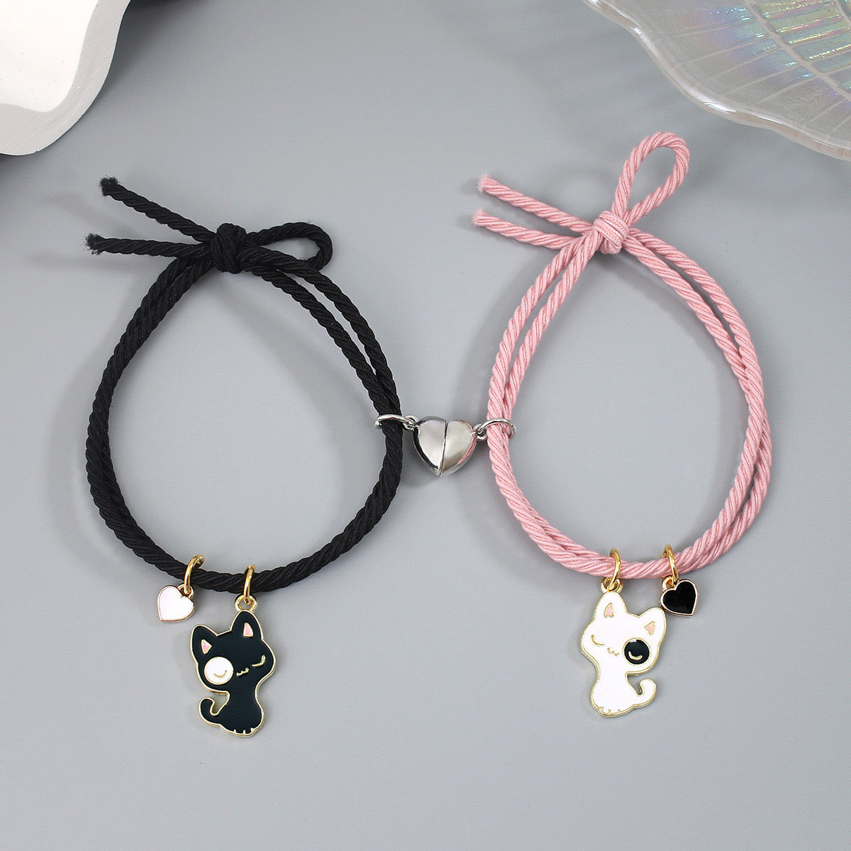 CHILD - Set of 2 Elastic Cord Friendship Bracelets Little Cat - BFF Best Friends Forever - Fantasy - Magnetic Pendant