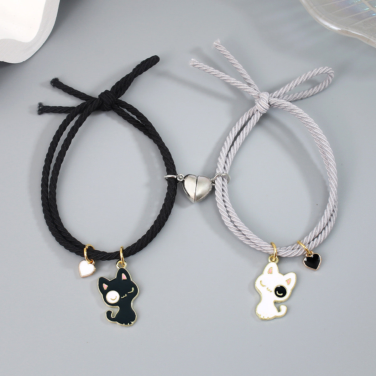 CHILD - Set of 2 Elastic Cord Friendship Bracelets Little Cat - BFF Best Friends Forever - Fantasy - Magnetic Pendant