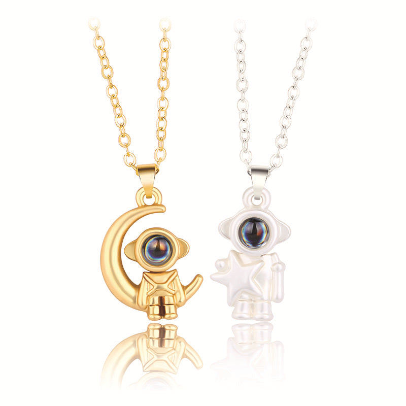Set of 2 Chains Friendship Necklaces Projection Message Love Multiple Languages - Astronaut - BFF Best Friends - Fantasy - Lovers Couple