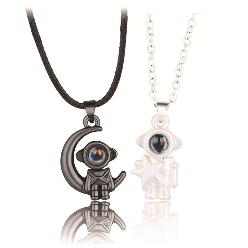 Set of 2 Chains Friendship Necklaces Projection Message Love Multiple Languages - Astronaut - BFF Best Friends - Fantasy - Lovers Couple