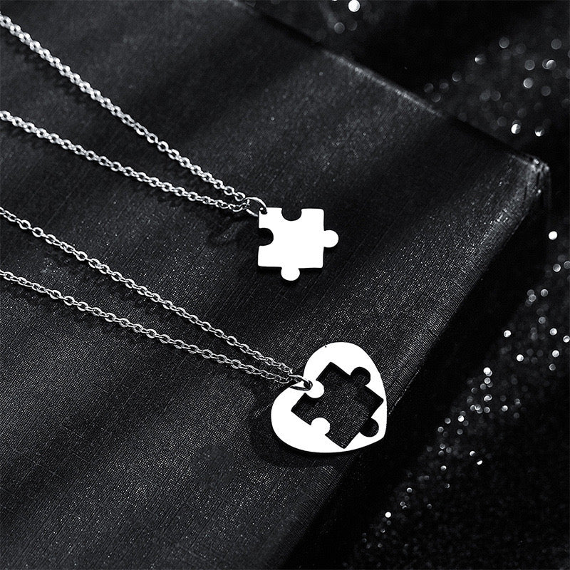 Set mit 2 Ketten, Freundschaftsketten, Paar, Puzzle, Herz, einander, BFF, beste Freunde für immer, Anhänger und Kette, silberfarbener Edelstahl