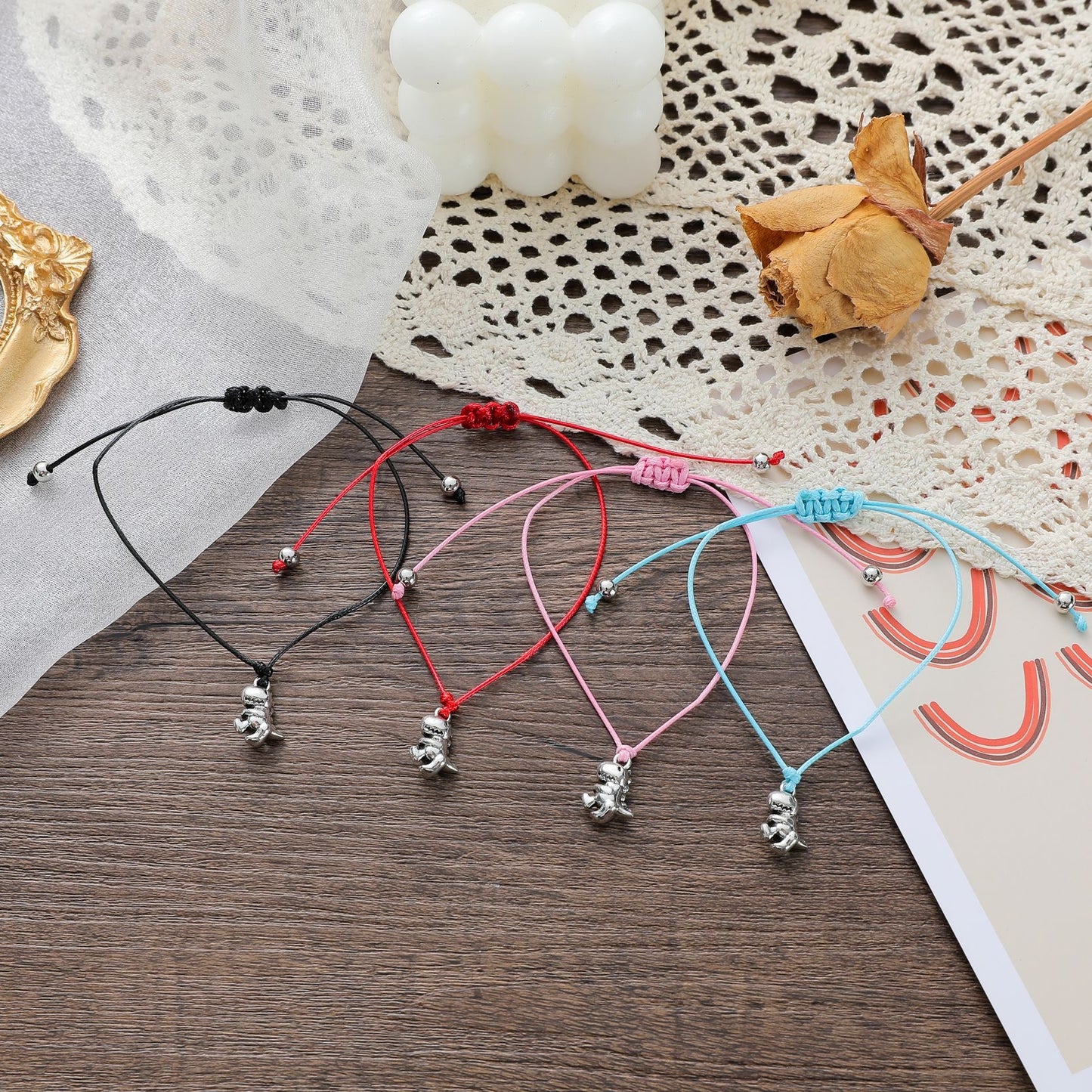 Set mit 2 verstellbaren Freundschaftsarmbändern aus Kordel, kleiner Dinosaurier, Schulanfang – BFF, beste Freunde für immer – Fantasie – Anhänger