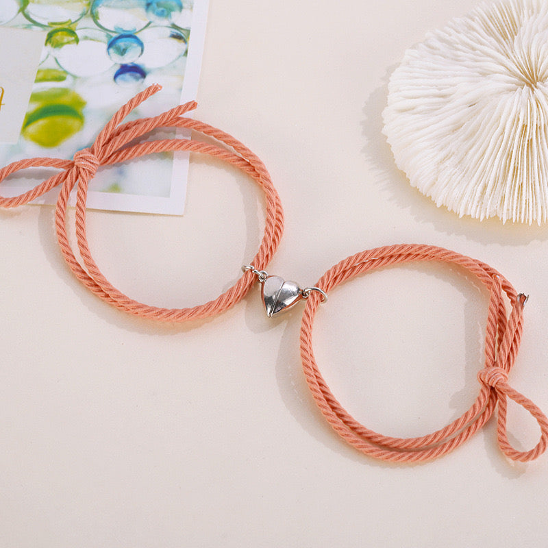 CHILD - Set of 2 Adjustable Cord Bracelets Best Friends - BFF Best Friends - Fantasy - Magnetic Heart Pendant - Lovers - Couple