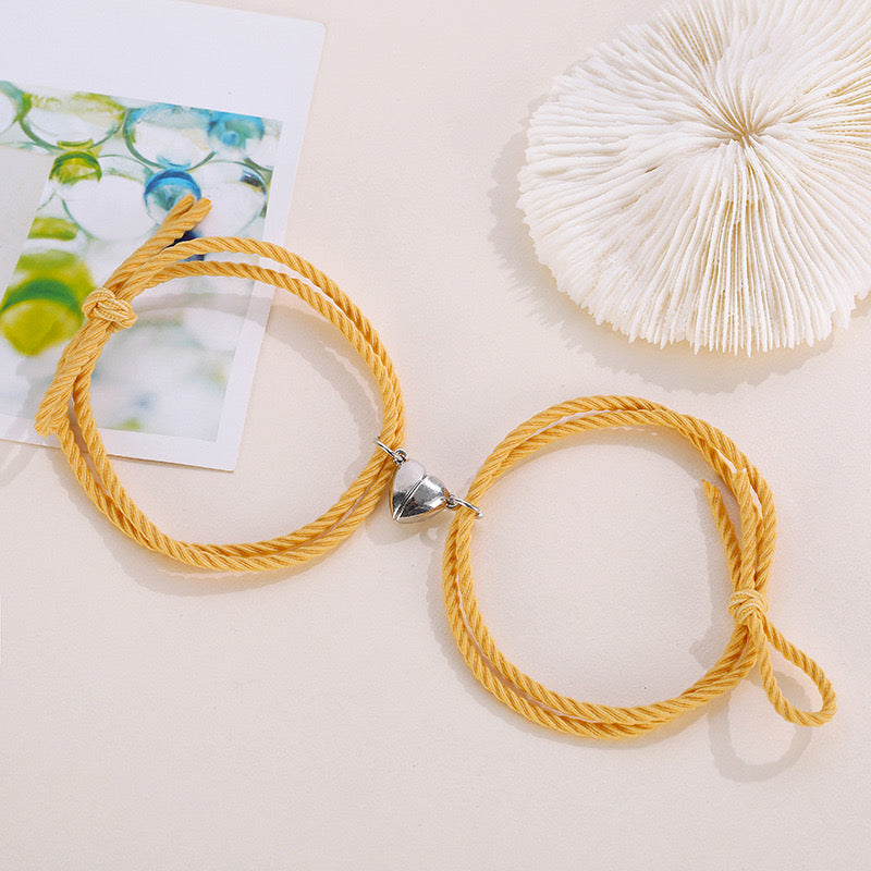 CHILD - Set of 2 Adjustable Cord Bracelets Best Friends - BFF Best Friends - Fantasy - Magnetic Heart Pendant - Lovers - Couple