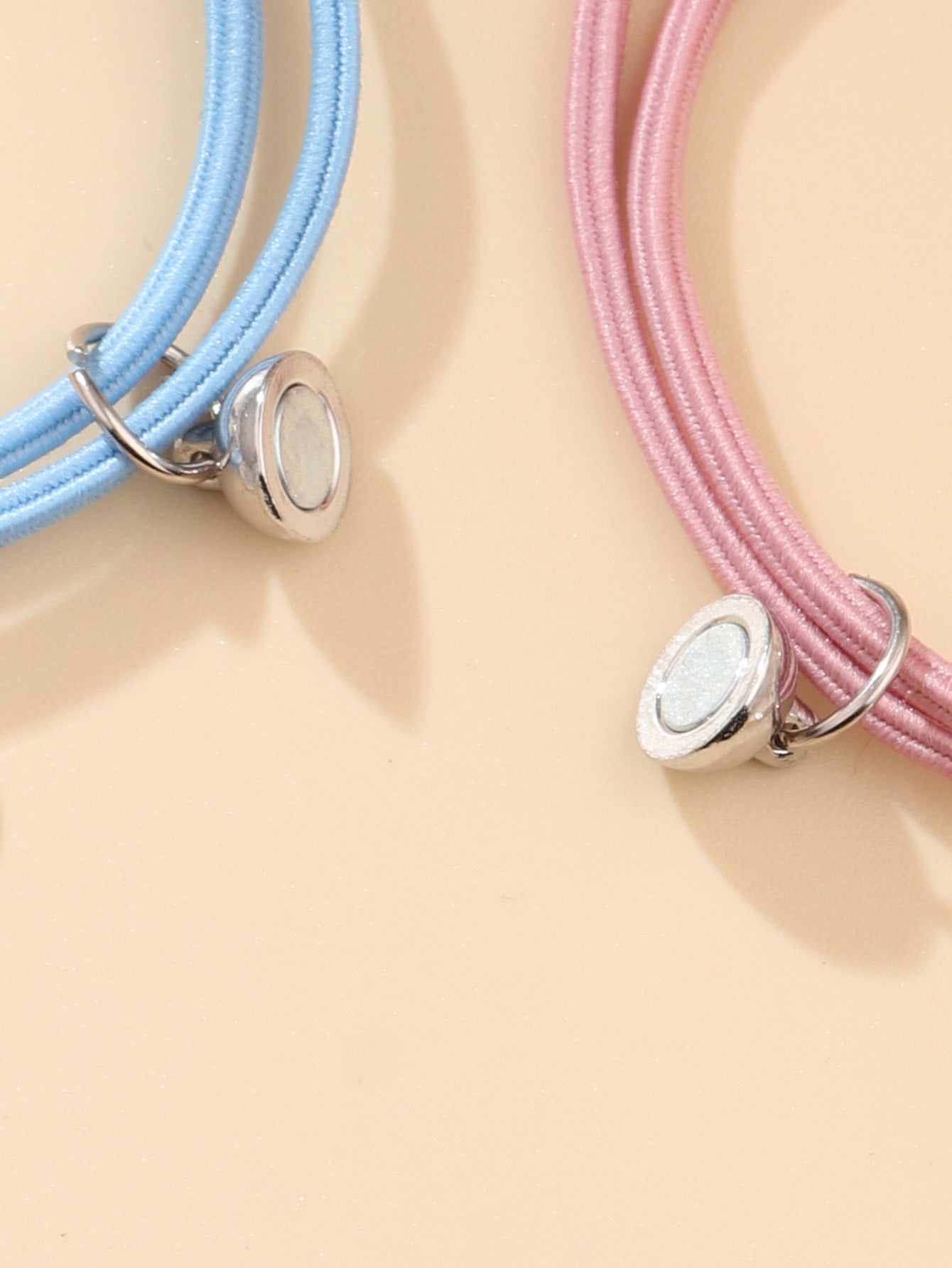 KINDER – Set mit 2 elastischen Kordelarmbändern „Beste Freunde“ – BFF Best Friends Forever – Ausgefallen – Magnetanhänger
