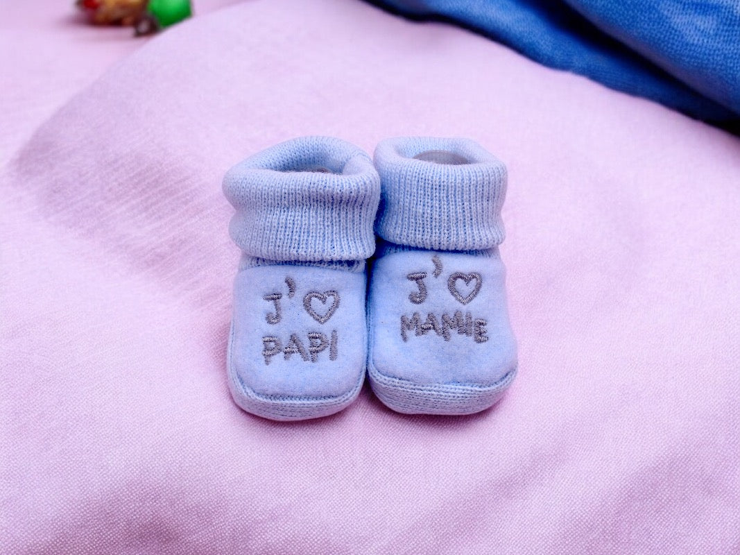 Chaussons Bébé - Taille 0-6 Mois - J'aime Mamie Papi - Brodés Naissance Layette - Annonce Grossesse Naissance