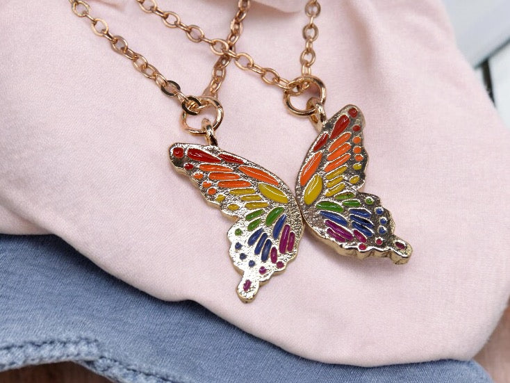 Lot de 2 Colliers D'amitié avec Carte - Papillons Arc en ciel - BFF - Best Friends Forever - Amoureux Couple - LGBT Pride