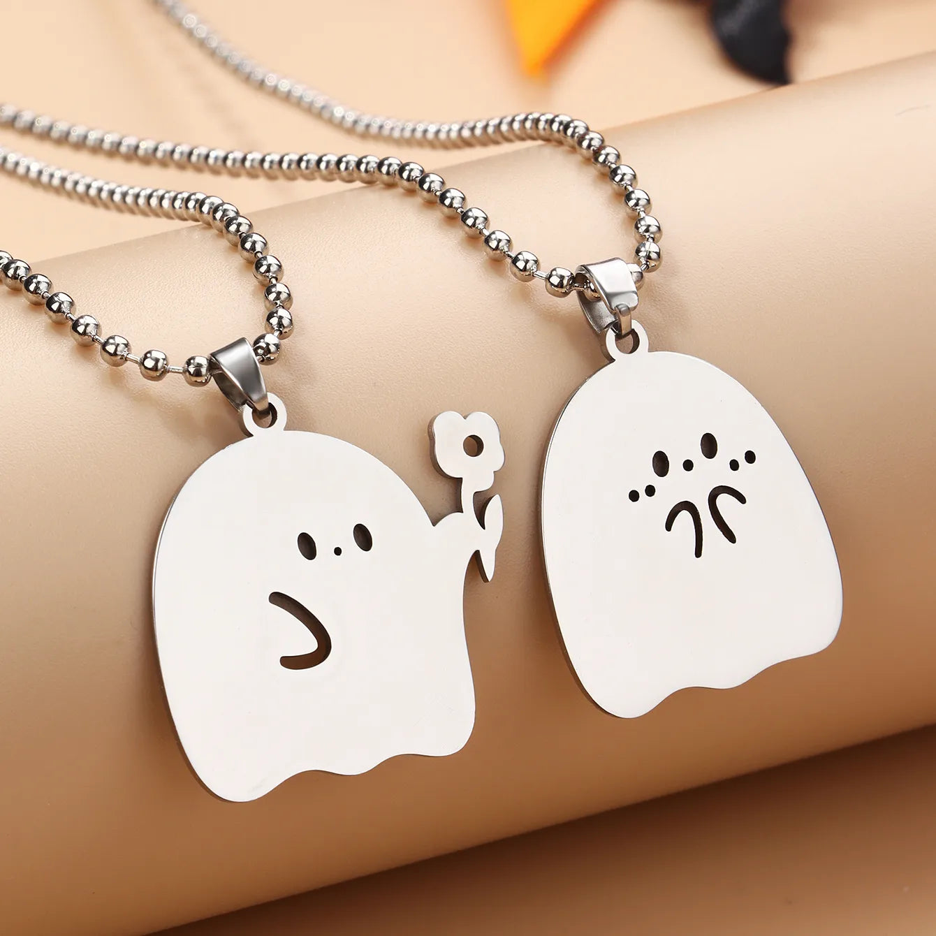 Lot de 2 Collier d'amitié - Fantôme tend une Fleur - BFF - Best Friends Forever - Pendentif Doré - Amitié - Halloween