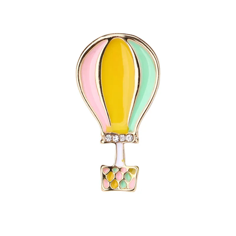 Pin's Broche avec Carte - Ballon Mongolfière Astronaute - Fantaisie - Alliage Email