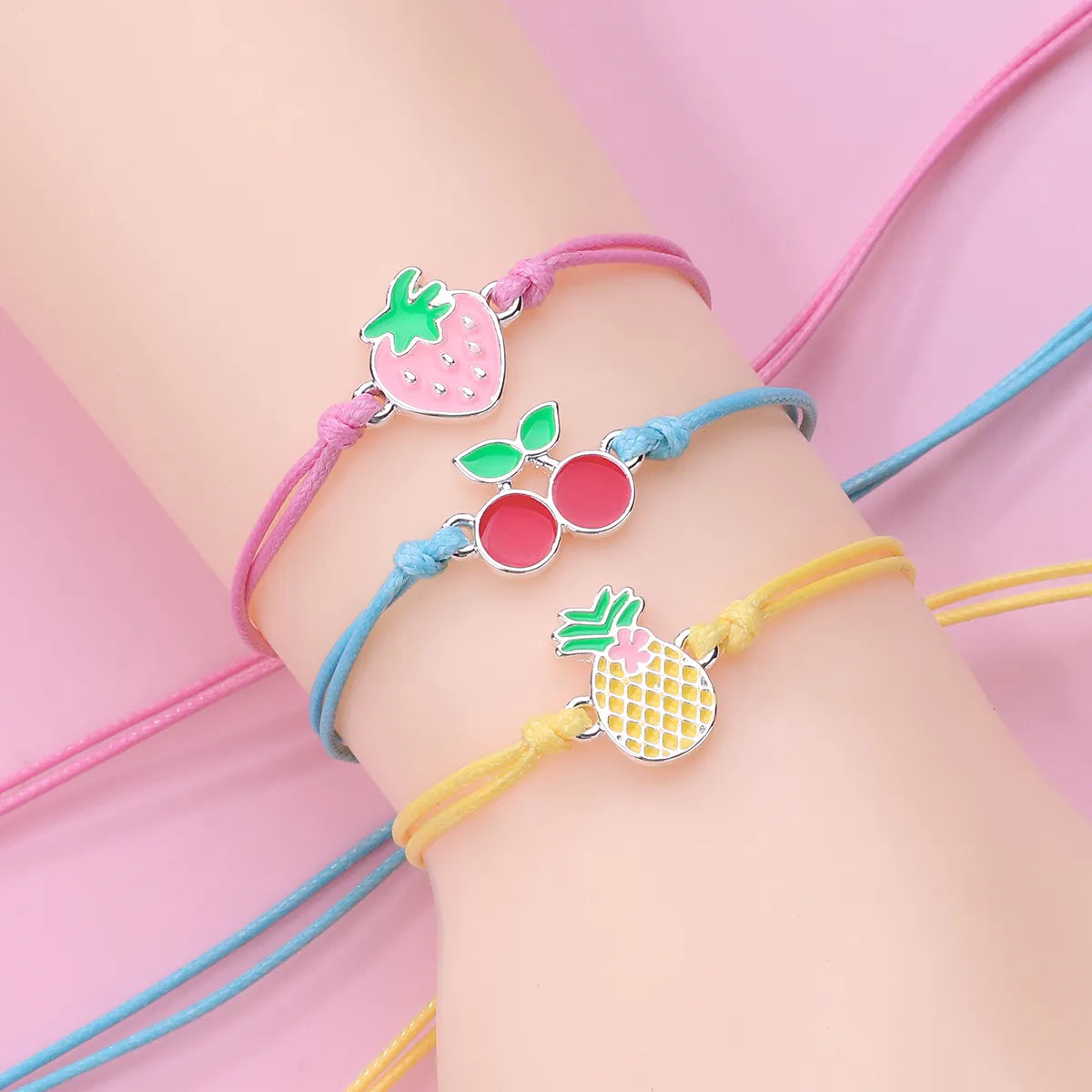 Lot de 3 Bracelets Cordon Réglable avec Carte - Fruits Fraise Cerise Ananas - Mignon
