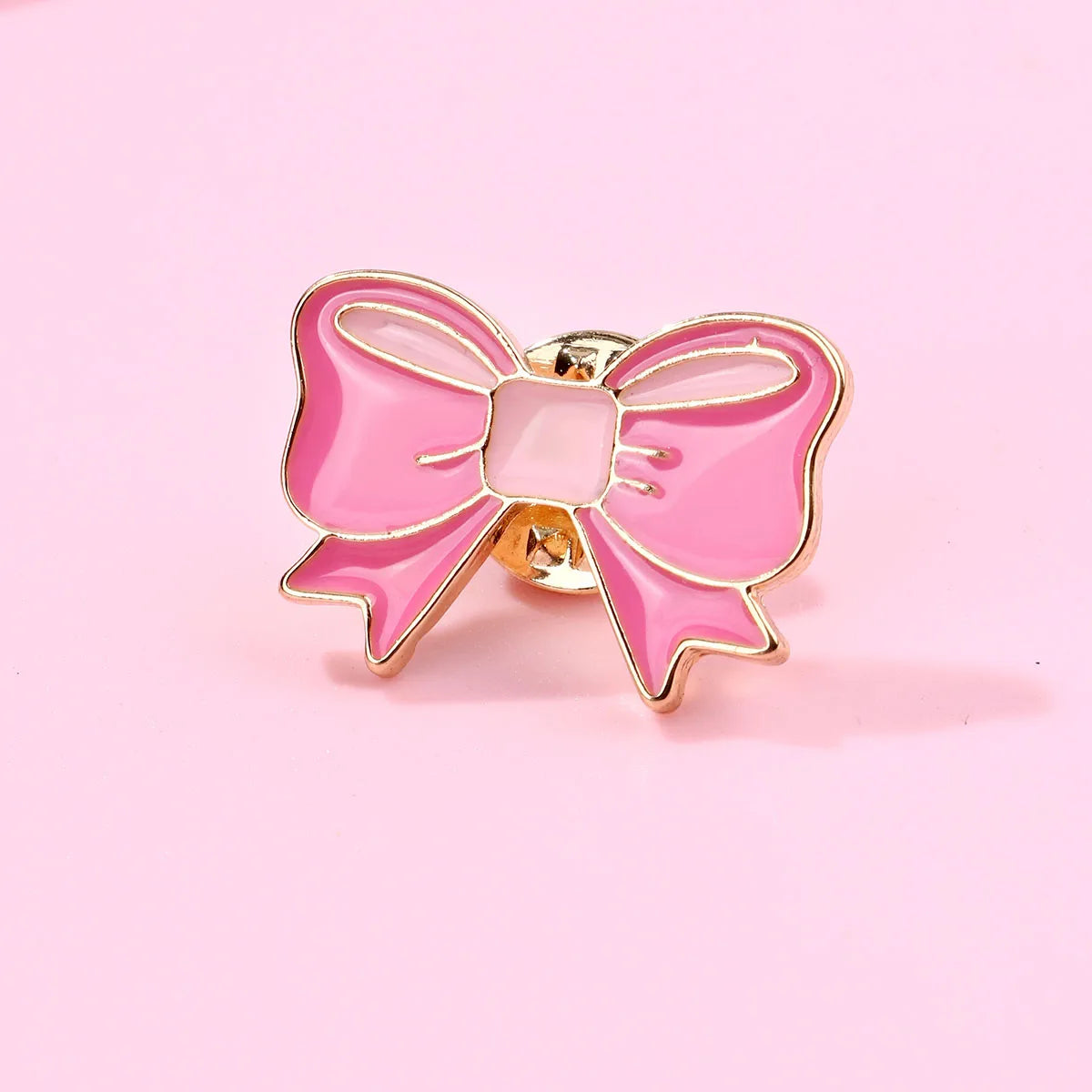 Pin's Broche avec Carte - Noeud Rose - Fantaisie - Alliage Email