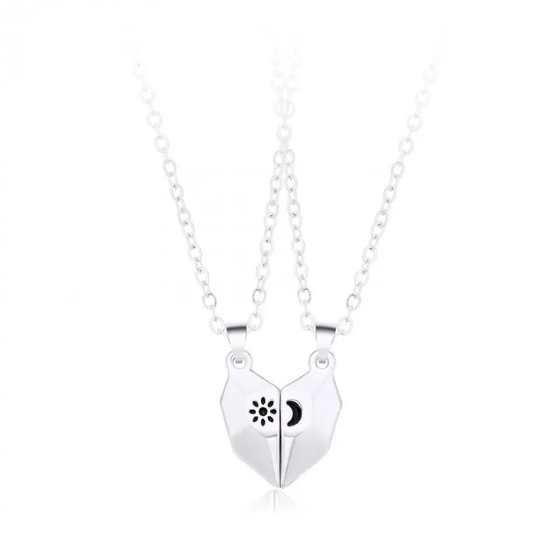 CHILDREN - Set of 2 Glitter Heart Friendship Necklace Chains - BFF Best Friends Forever - Fancy - Magnetic Pendant with Gold Chain