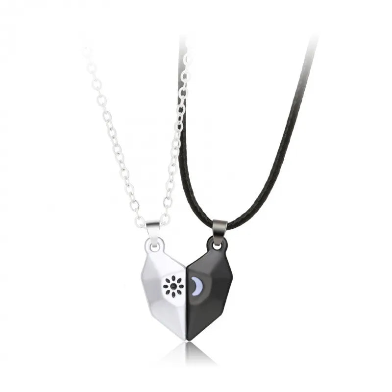 CHILDREN - Set of 2 Glitter Heart Friendship Necklace Chains - BFF Best Friends Forever - Fancy - Magnetic Pendant with Gold Chain