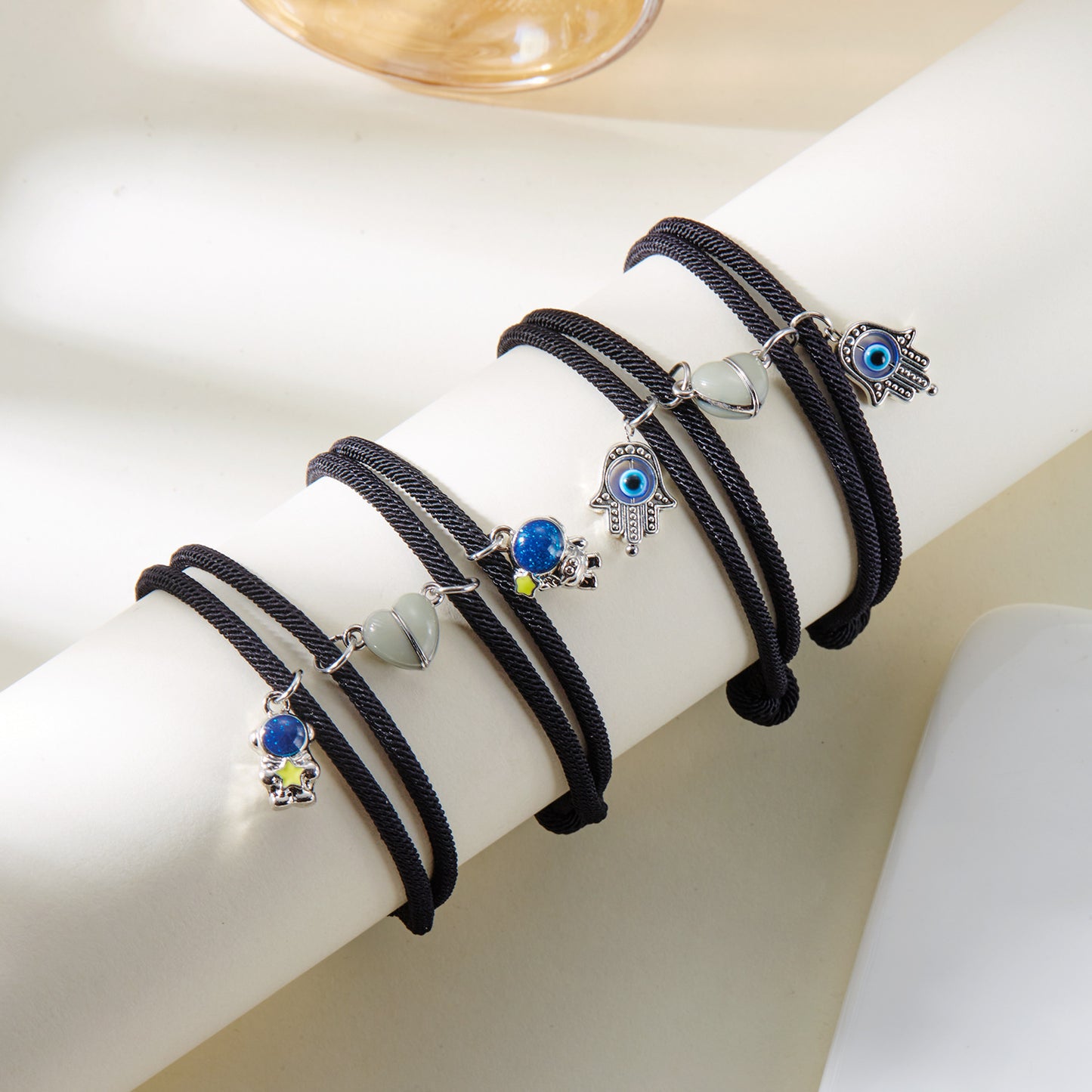 Lot de 2 Bracelets D'amitié Cordon Réglable - Mains Oeil ou Astronautes - Coeur Aimanté Phosphorescent - BFF - Amitié - Couple