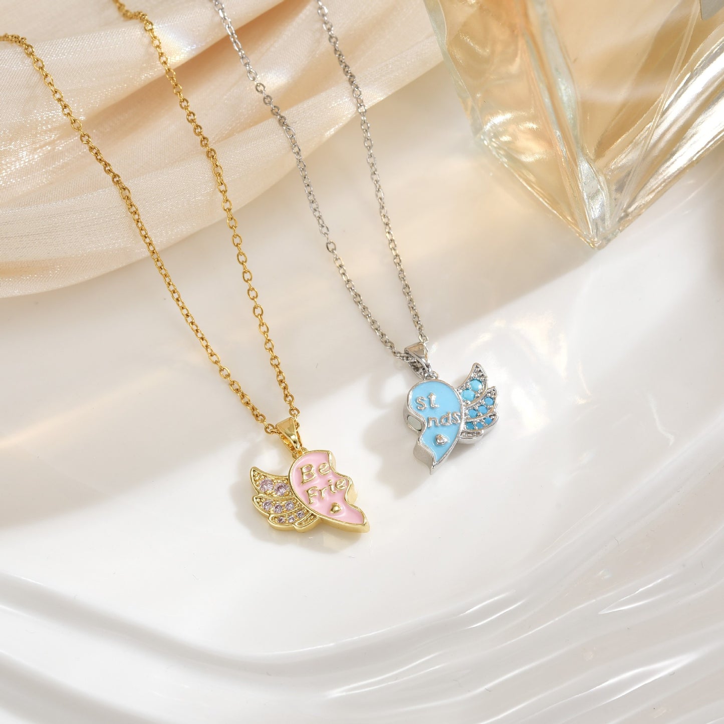 CHILDREN - Set of 2 Heart Friendship Necklace Chains - BFF Best Friends Forever - Fancy Heart Blue Pink Orange Yellow - Magnetic Pendant