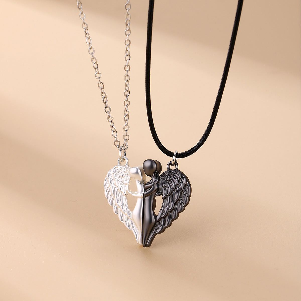 Lot de 2 Colliers D'amitié - Couple d'Anges Aimanté - BFF - Best Friends Forever - Amitié - Amoureux