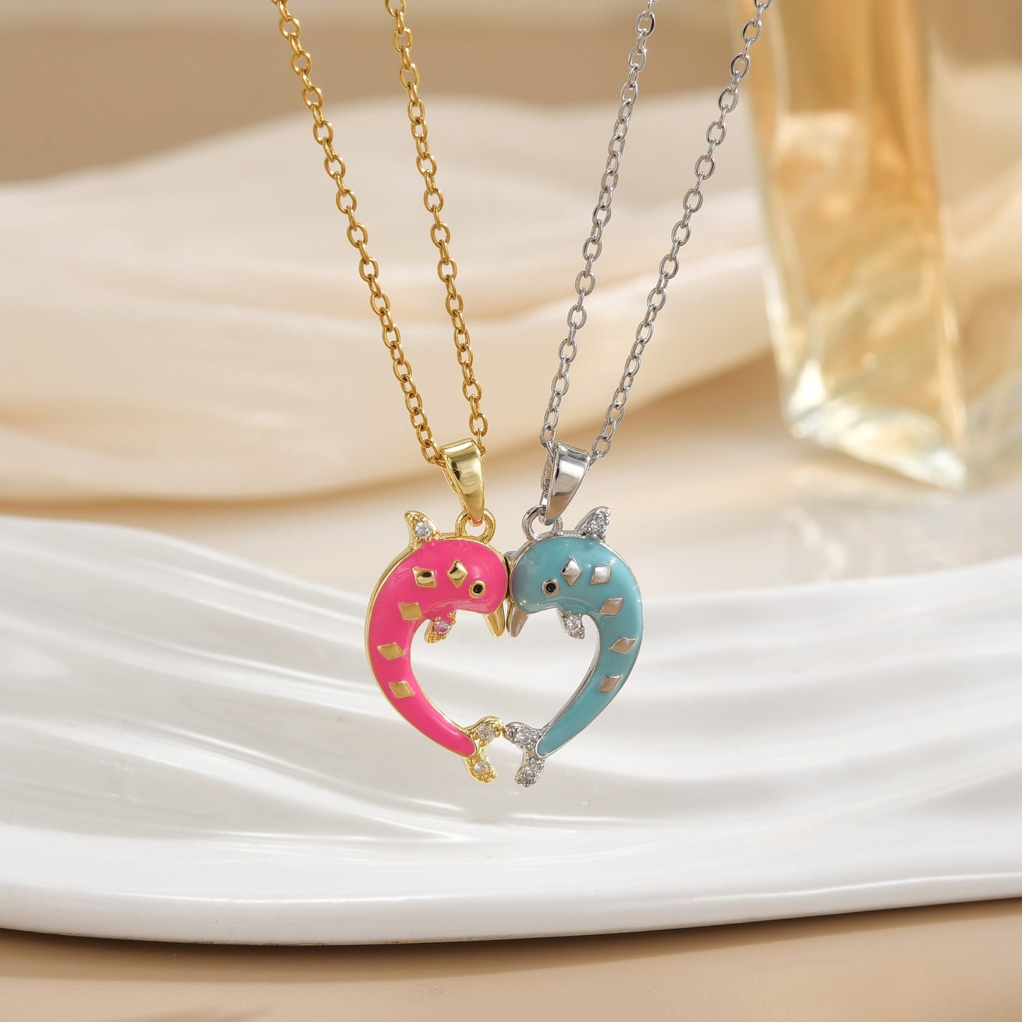 CHILDREN - Set of 2 Dolphin Heart Friendship Necklace Chains - BFF Best Friends Forever - Fancy - Magnetic Pendant with Gold Chain