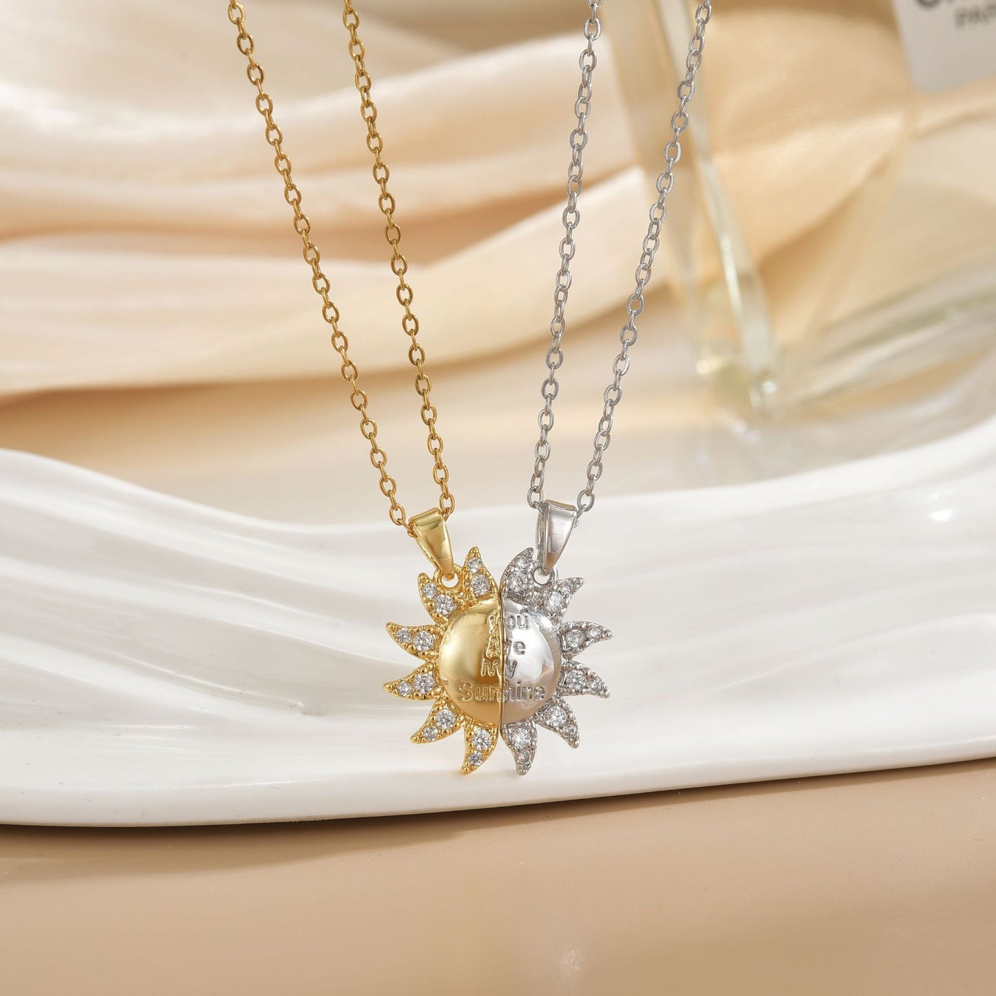 Lot de 2 Colliers D'amitié Avec Carte - Sunshine Soleil - BFF - Pendentif Aimanté - Colliers à partager - Acier Inoxydable