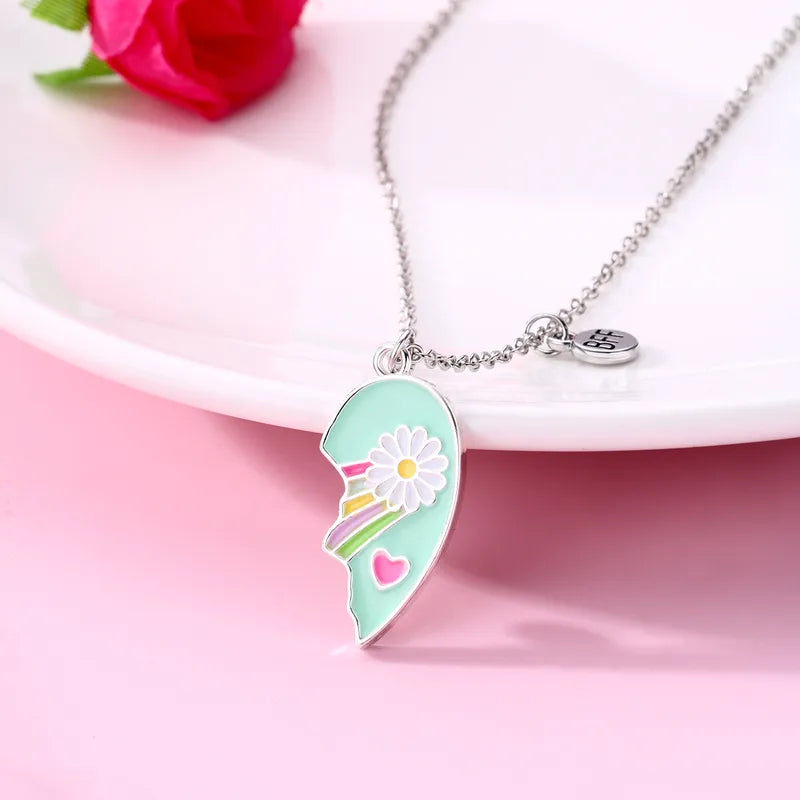 CHILD - Set of 2 Chains Friendship Necklaces Heart Pink Blue Pink Flowers - BFF Best Friends Forever - Fantasy - Magnetic Pendant