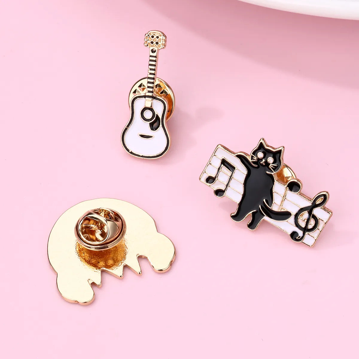 Lot de 3 Pin's Broches avec Carte - Chat Musique Ecouteurs Guitare - Amoureux des Chats - Fantaisie - Alliage Email