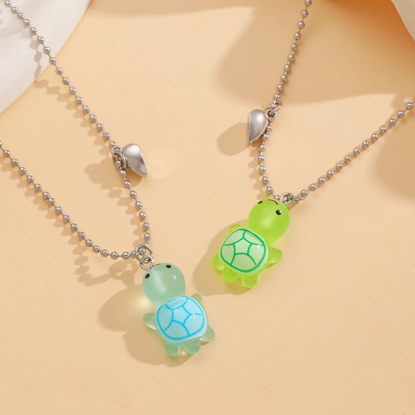 Lot de 2 Colliers D'amitié - Tortues Résine Phosphorescente - Pendentif Coeur Aimanté - BFF - Best Friends Forever - Amoureux Couple Amitié