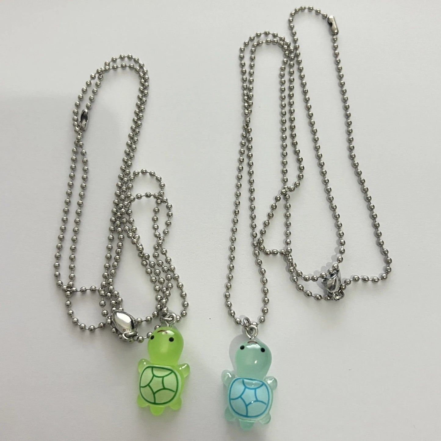 Lot de 2 Colliers D'amitié - Tortues Résine Phosphorescente - Pendentif Coeur Aimanté - BFF - Best Friends Forever - Amoureux Couple Amitié