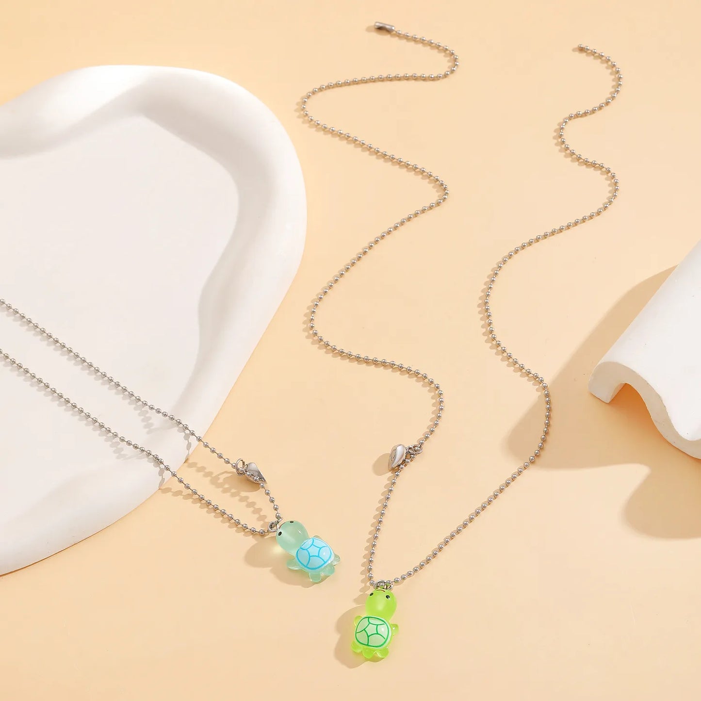 Lot de 2 Colliers D'amitié - Tortues Résine Phosphorescente - Pendentif Coeur Aimanté - BFF - Best Friends Forever - Amoureux Couple Amitié