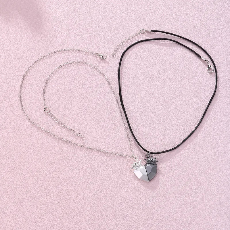 Lot de 2 Colliers D'amitié - Coeur Couronne - BFF - Best Friends Forever - Fantaisie - Pendentif et Chaine Argenté et Doré - Amitié