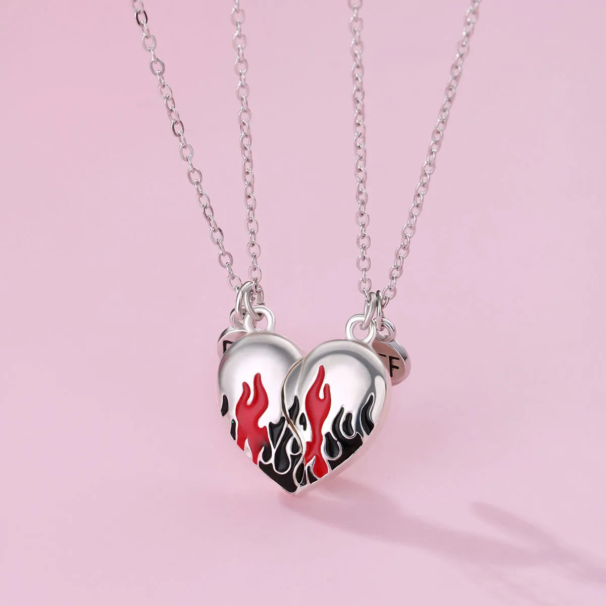 Lot de 2 Colliers D'amitié - Coeur Flammes Aimantées - BFF - Best Friends Forever - Fantaisie - Pendentif Aimanté