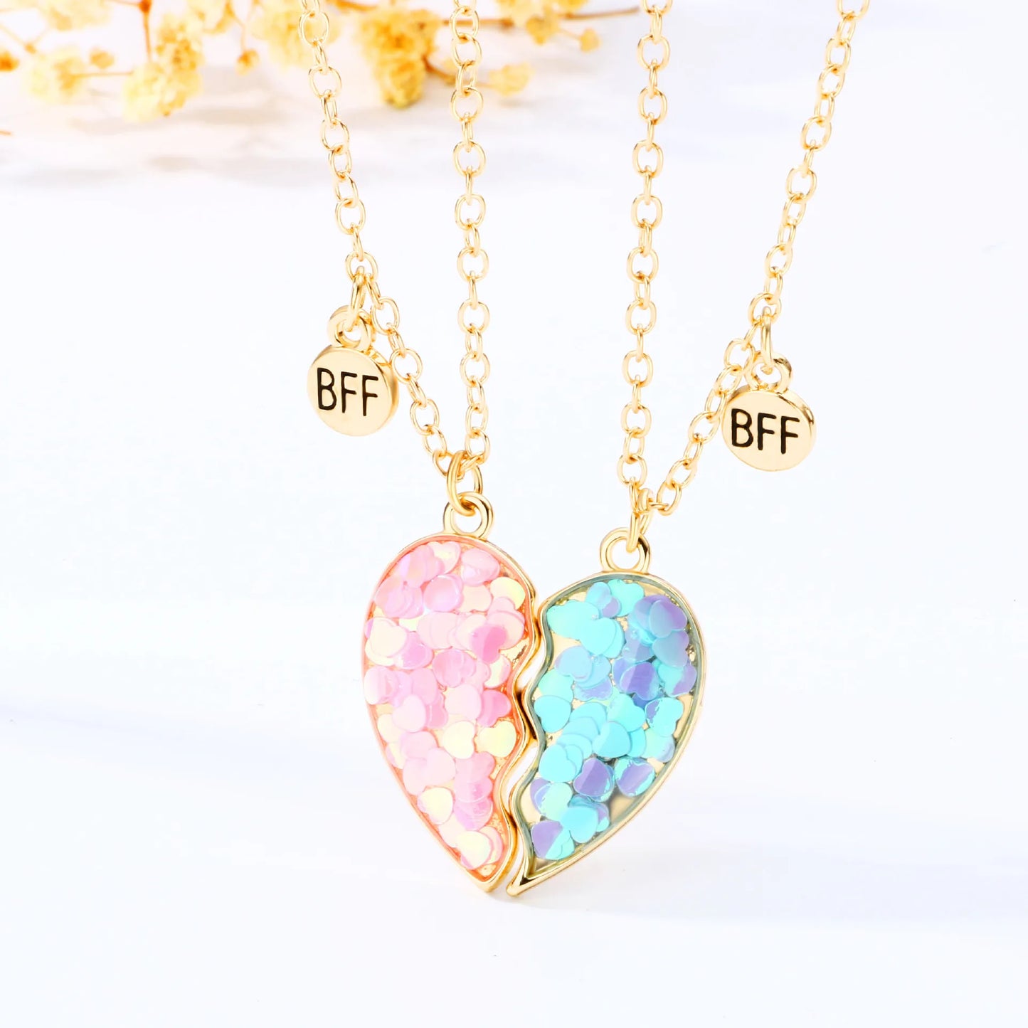 CHILDREN - Set of 2 Glitter Heart Friendship Necklace Chains - BFF Best Friends Forever - Fancy - Magnetic Pendant with Gold Chain