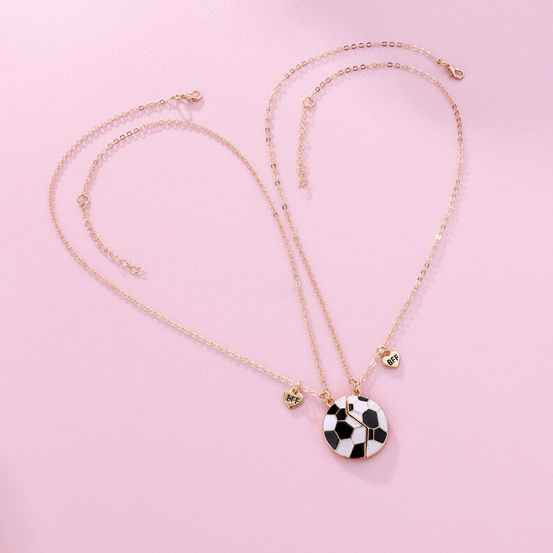 Lot de 2 Colliers D'amitié Aimanté - Ballon de Foot - BFF - Best Friends Forever - Amitié - Pendentif Aimanté - Colliers à Partager