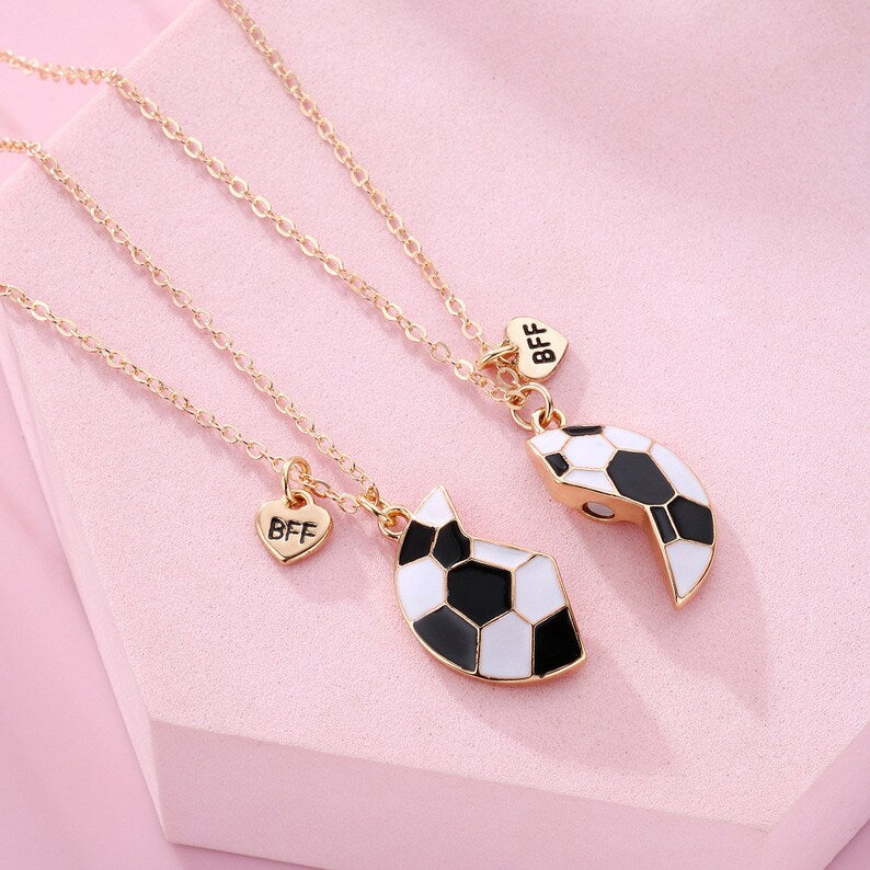Lot de 2 Colliers D'amitié Aimanté - Ballon de Foot - BFF - Best Friends Forever - Amitié - Pendentif Aimanté - Colliers à Partager