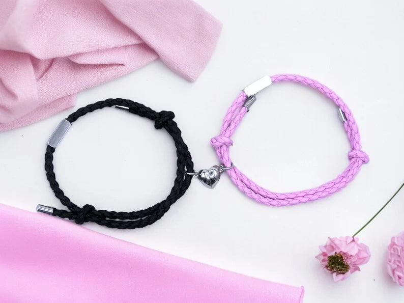 Set mit 2 verstellbaren Freundschaftsarmbändern aus Kordel, beste Freunde – BFF, beste Freunde – ausgefallen – magnetischer Herzanhänger – Verliebte – Paar