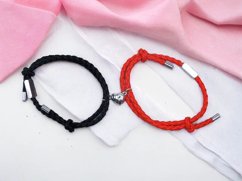 Set mit 2 verstellbaren Freundschaftsarmbändern aus Kordel, beste Freunde – BFF, beste Freunde – ausgefallen – magnetischer Herzanhänger – Verliebte – Paar